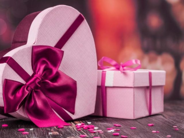 Looking for Valentine’s Day Gift Ideas for That Special Someone giftcrowd